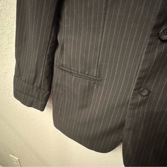 Men's J. Ferrar Black Pinstripe Blazer Suit Jacket - Picture 8 of 14